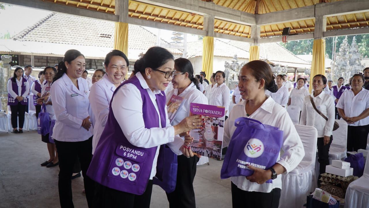 Aksi Sosial TP Posyandu Provinsi Bali "Membina dan Berbagi" Menyapa Kader Posyandu di Kabupaten Bangli